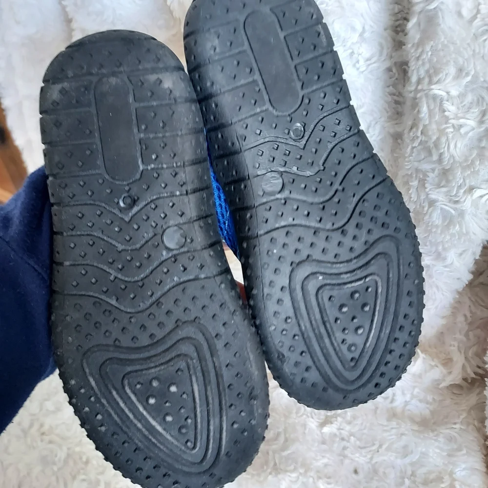 Kids' Blue Great Wolf Lodge Aqua Adventure Water Shoes Sz 12/13 Pool Beach